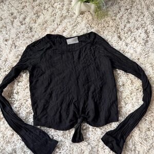 Nollie Elegant Black Long Sleeve Top with Knot Detail